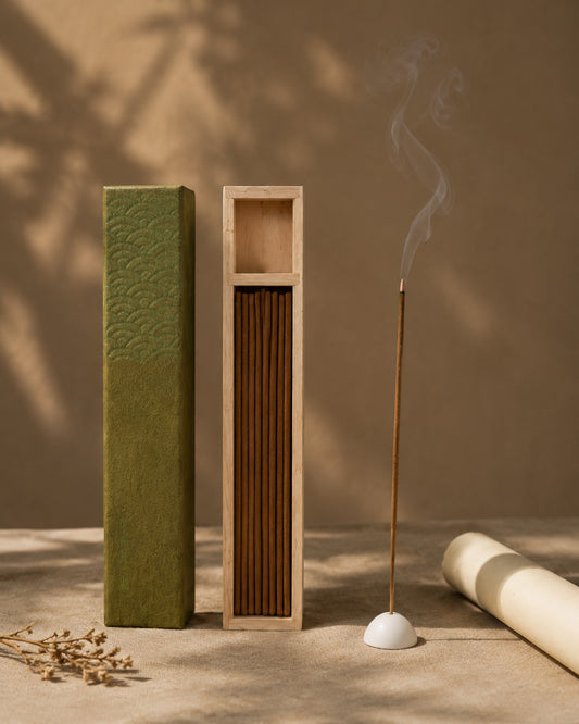The Emperor's Lullaby Pear & Agarwood Incense Sticks